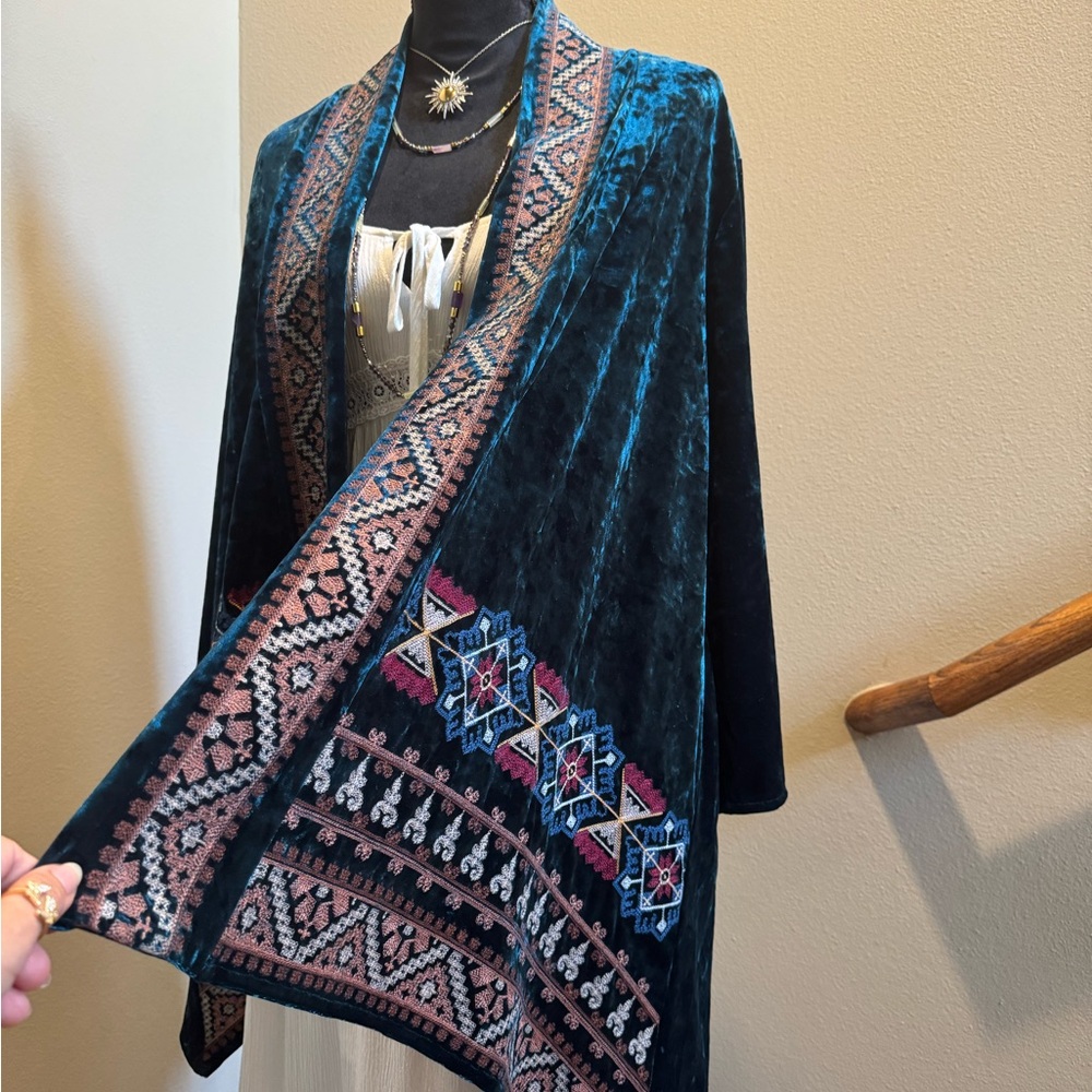 Velvet Embroidered Duster/Kimono in Teal - Picture 2 of 5